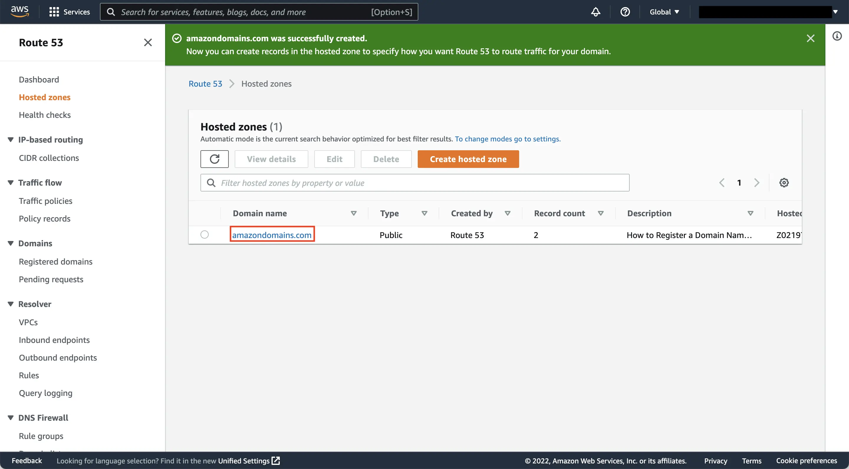 Hosted zones 列表頁 — 右上角「Create hosted zone」按鈕